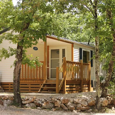 Camping Le Clos Des Capitelles Saint-Privat-de-Champclos