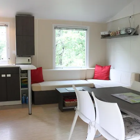 Le Clos Des Capitelles Campingplatz Saint-Privat-de-Champclos