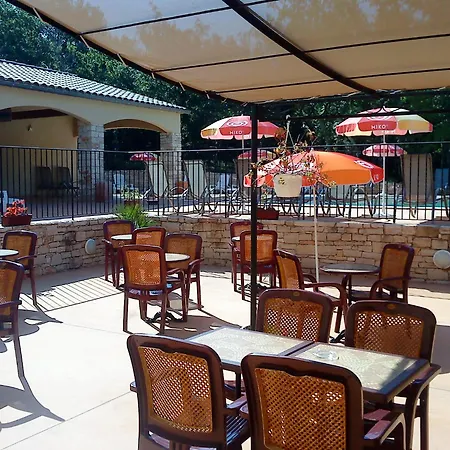 Le Clos Des Capitelles Saint-Privat-de-Champclos
