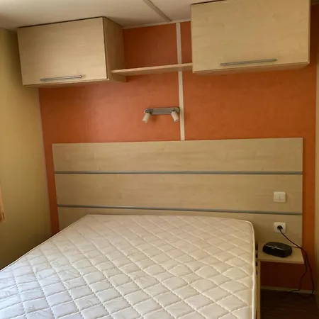 Le Clos Des Capitelles Campingplatz